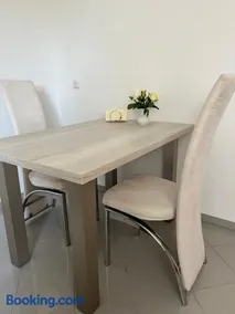 Großzügige Ferienwohnung - Image 2