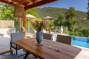 Villa Marlot - Image 1