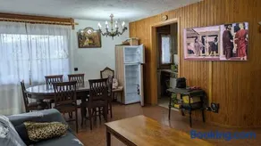 YNH Four-room apartment with parking space - Image 4