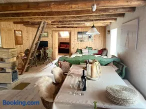 Cherz Romantic House - Image 4