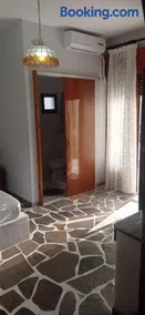 Arleta's Sunny Guesthouse - Image 4