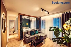 Elegance Loft Apartment - Image 1
