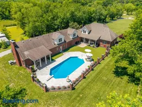 Franklin Estate with a Pool, Barn, Horse Pasture, Pool Table and More - Image 1