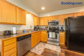 Spacious 3BR Family Retreat w Fire Pit BBQ Smart TVs & More - Image 5