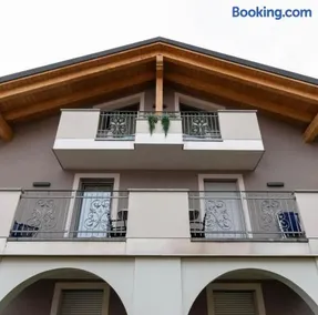 La Betulla Apartments - Image 1