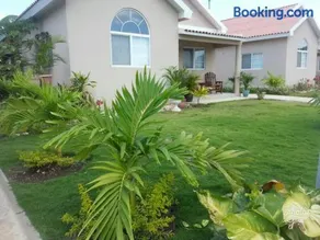 Caymanas Estate House - Image 1