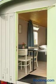 De Keet op een boerencamping - Image 2