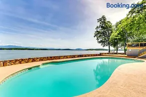 The Lake House by Venture Smoky Mountains - Image 2