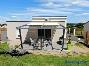Maison avec spa à Châteauneuf-de-Galaure, 40 m² - Image 1