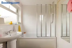 Bed & Breakfast Only - not 24 hour lodging - Truro, Cornwall - free parking - Image 3