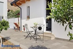 Ferienhaus 'Villa Degli Svevi' mit Meerblick, WLAN und Klimaanlage - Image 1