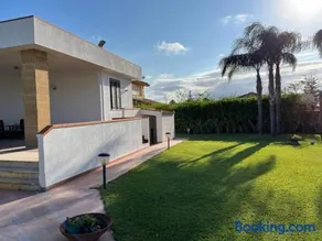 Villa Capri Holiday Home - Image 2