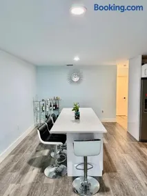 Modern Miami Home w Free Parking Wynwood & Beach - Image 2