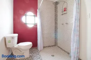 Hermosa Suite Privada en Casa Holística - Image 2