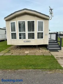 6 berth Waterside Ingoldmells D1 SANTANAVAN 5 - Image 2