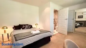 Mulgrave Harmony Guest House - Image 2