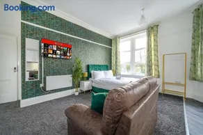 125HS - Spacious & Relaxing Studios - Image 2