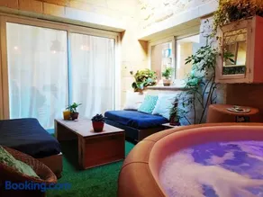 Les Nids de la Tour - Maison de charme au centre - Spa privé - Vue unique - Image 4