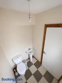 28 Rathevan View Rosdarragh Portlaoise - Image 2