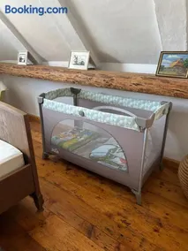 Zentral und ruhig, charmante Altbauwohnung - Image 2