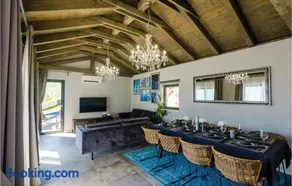Four-Bedroom Holiday Home In Zaton - Image 3