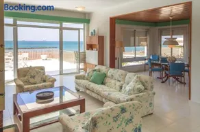 Magnifica VILLA AIREOLA frente al mar - Image 2