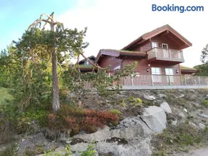 Hyggelig Blikk - Mountain Cabin with Sauna & Ski Access - Image 2