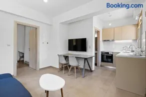 AURA - Deluxe Apartment - Image 2