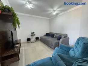Apartamento telado ar condicionado no centro até 10 pessoas - Image 2