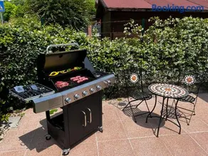 Tranquillità nel Verde Casa con Giardino per 6 Persone - Image 1