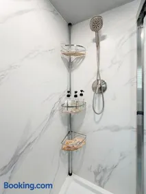 Tiny house with smart bidet and water purify-system - Image 3