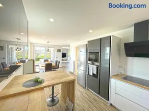 Chill Hill House - Image 2