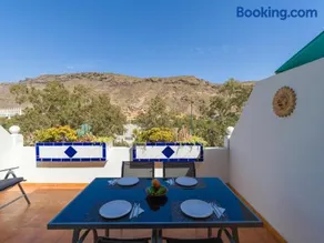 Amarre Pool - Image 1
