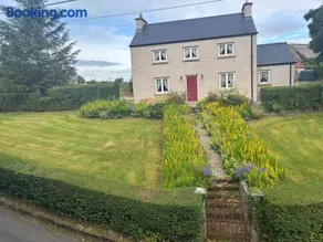 Christie's Cottage Countryside Escape with Spa - Image 3