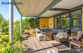 2 Bedroom Cozy Home In Egå - Image 2