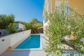 Villa Dolce Vita in Istrien,Barbariga - by Istrabook - Image 1