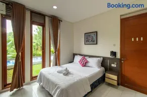 Family Only Private Pool Villa - De Reiz Mawar Syariah 3BR - Image 3