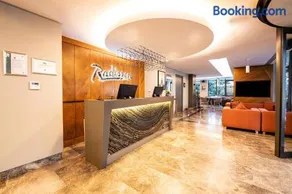 Radisson Hotel Istanbul Harbiye - Image 1