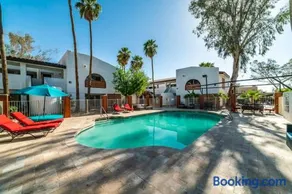 32- Modern Casa Grande Paradise heated pool condo - Image 2