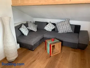 Dachgeschoss Ferienwohnung mit Charme - Top floor apartment with charme - Image 3