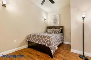 Brand New 5BD Geräumige Eigentumswohnung in Nola - Image 3