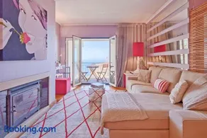 Sea Front Family Apartment - Image 2