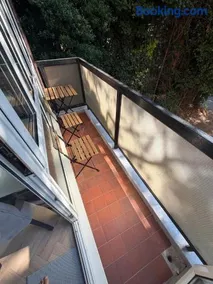 Modern 2B Flat - Walk 2 Station - Direct to London - Image 5