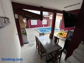 Casa no Centro de Bertioga com Piscina - Image 5