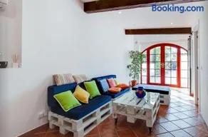 Detached villa for 6 People in Lloret de Mar with comunal Outdoor swimming pool - Image 1