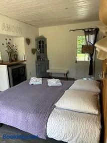 chambre d hôtes les trois châteaux piscine intérieure chauffée - Image 3