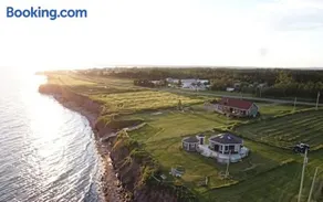Waterfront & breathtaking view - Chalet du Phare - Image 4