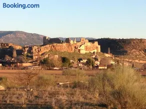 Casa para grupos, privacidad, naturaleza, rio, chimenea, barbacoa, vistas y piscina - Image 3