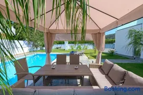 Villa Costa - Image 1