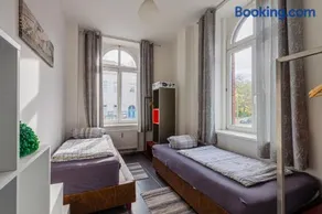 Enjoy your stay with DKN apartments - Mon-Sun - Late night check-in - Multilanguage - Near Railway station - Witamy serdecznie - Image 1